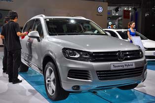 VWが出展するTouareg Hybrid。