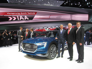 Audi e-tron quattroコンセプト