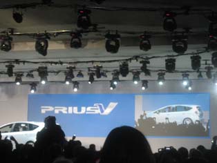 Prius vは米国で2011年夏の発売を予定