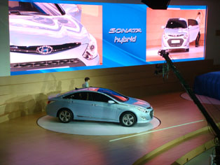 2011年5月発売予定のSonata Hybrid公開