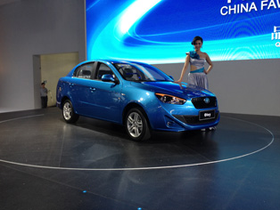 中国一汽、ミドル・ハイエンド市場向けのサブブランド「Oley欧朗」モデルを展示