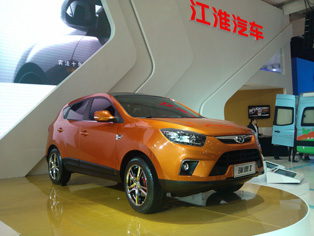 江淮汽車のフルモデルチェンジした「瑞鷹II」を初公開、2012年末に発売予定