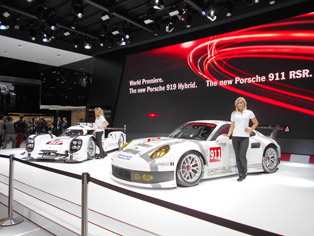 Porsche 919 Hybridと911 RSR