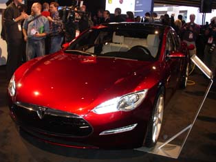 Tesla Model S（EV）