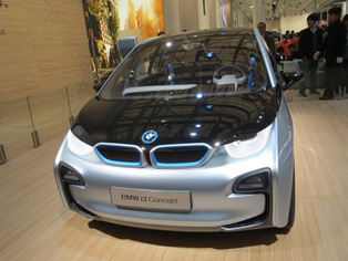 BMW、EVのコンセプトカーBMW i3 Conceptを出展