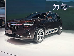 GMは中国市場向けモデルのBuick Envision Plusを発表。