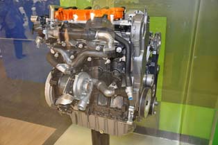 FordはEcoBoostエンジンを展示、エコ訴求を強化