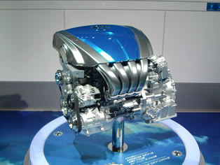 次世代ガソリンエンジンのSKY-G、2011年に国内導入予定でアクセラクラス搭載した場合、1クラス下のデミオ並みの燃費を実現。
